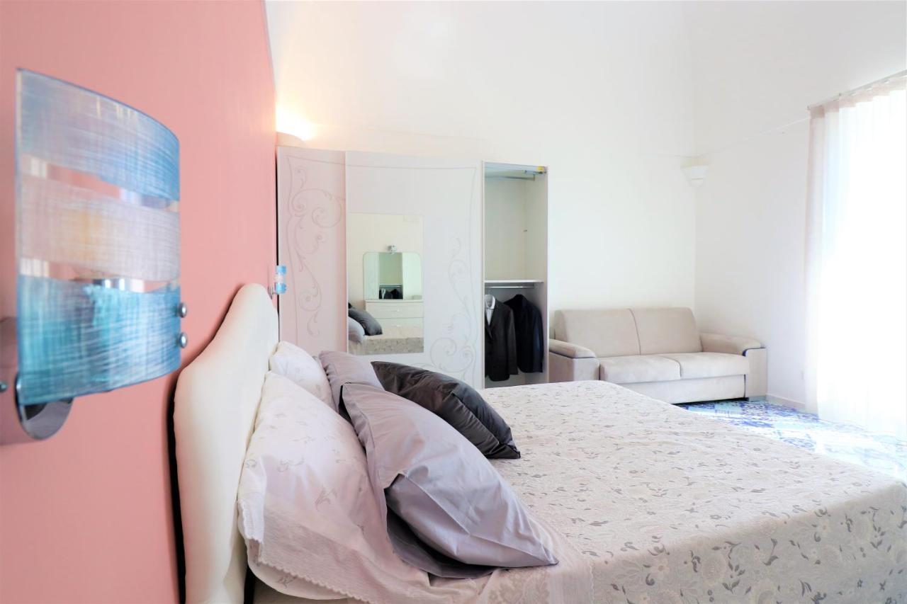 Mary'S Apartments - De Vivo Realty Massa Lubrense Exteriér fotografie